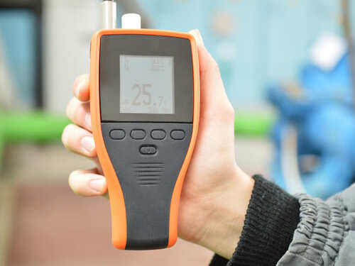 Checking,The,Air,Condition,With,The,Device.,Measurement,Of,Air