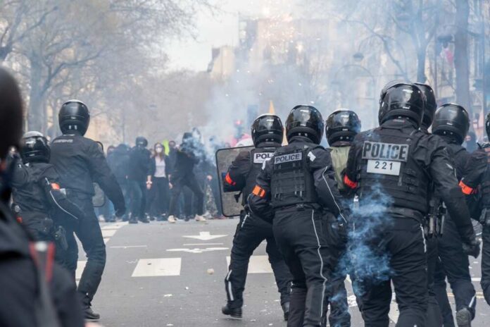 Paris,,France,-,March,23,,2023:,French,Riot,Police,(