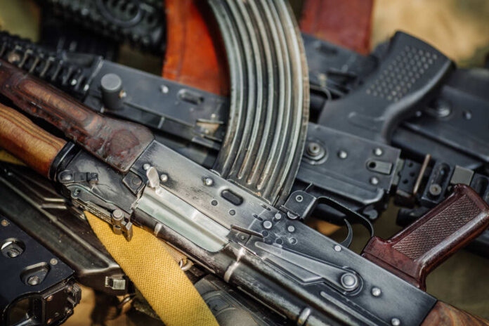 Many,Rifle,Weapons,After,The,Battle