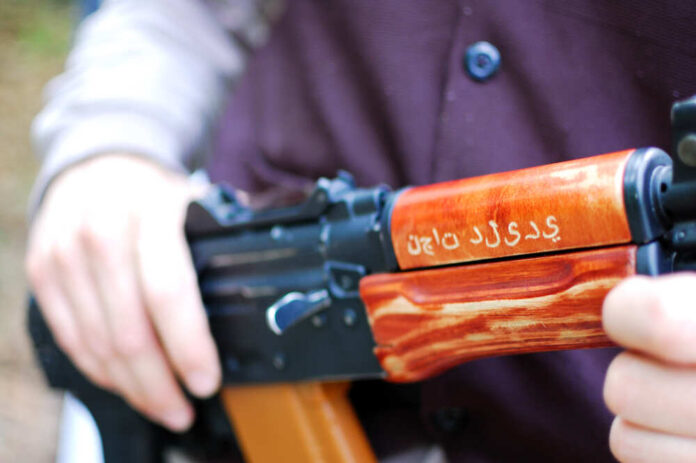 Kalashnikov,(airsoft,Replicas),Used,By,Al-qaeda,Or,Isil