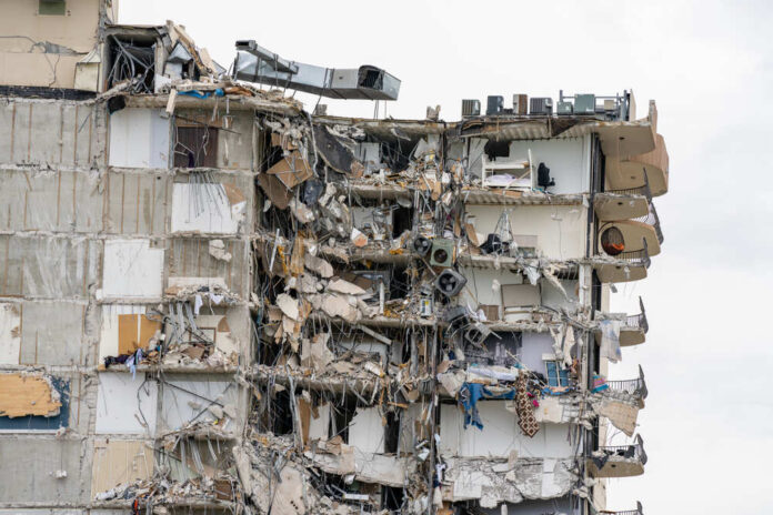 Miami,Beach,,Fl,,Usa,-,June,24,,2021:,Aftermath,Of