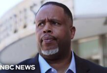 Former NBA player Damon Jones pleads guilty to selling