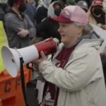 “We’re not going anywhere!” | Hundreds block ICE facility in Newark| Maktoob