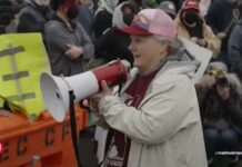 “We’re not going anywhere!” | Hundreds block ICE facility in Newark| Maktoob